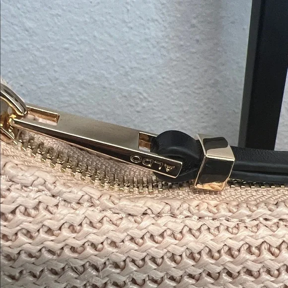 Aldo | Woven Shoulder Bag w/ Crossbody Strap - Picture 6 of 13